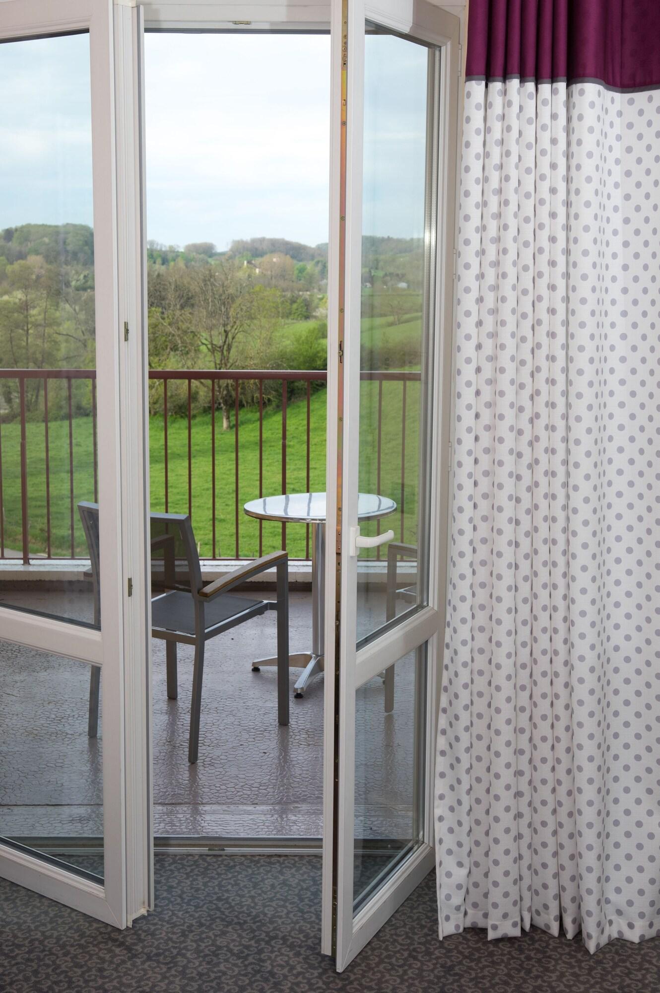 Domaine Du Revermont - Logis Hotel Passenans Εξωτερικό φωτογραφία