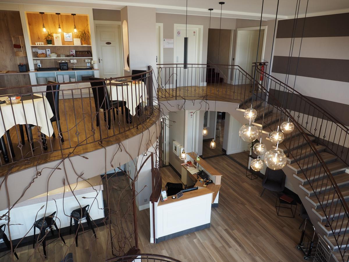 Domaine Du Revermont - Logis Hotel Passenans Εξωτερικό φωτογραφία
